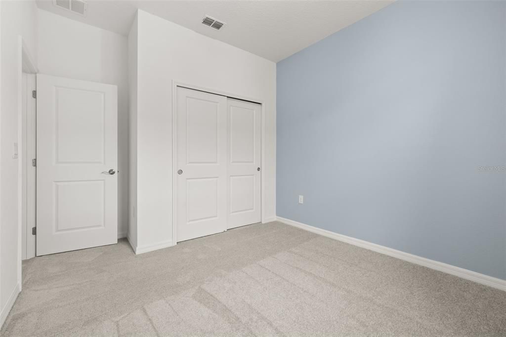 出租: $2,180 (4 贝兹, 3 浴室, 2210 平方英尺)