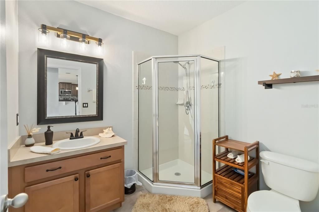 En Venta: $529,000 (5 camas, 3 baños, 3316 Pies cuadrados)