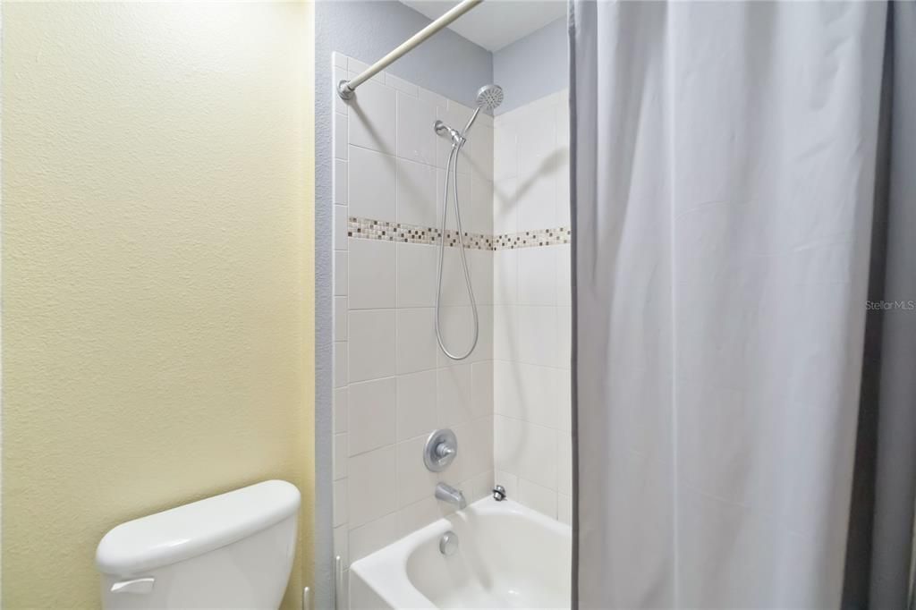 En Venta: $529,000 (5 camas, 3 baños, 3316 Pies cuadrados)