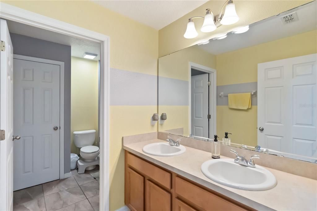 En Venta: $529,000 (5 camas, 3 baños, 3316 Pies cuadrados)