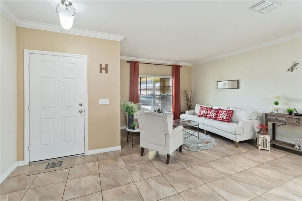 En Venta: $529,000 (5 camas, 3 baños, 3316 Pies cuadrados)