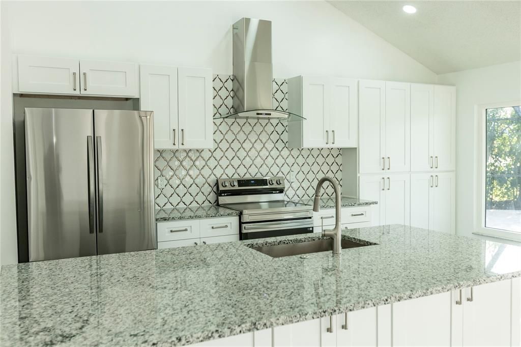 На продажу: $425,000 (3 спален, 3 ванн, 1510 Квадратных фут)