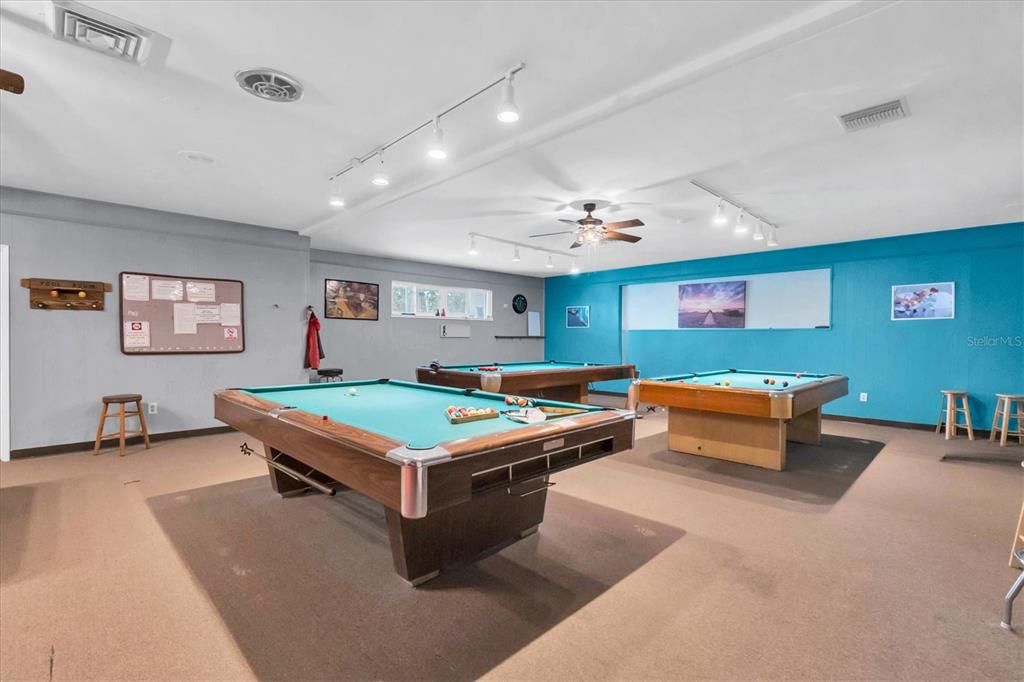 合同活跃: $59,900 (1 贝兹, 1 浴室, 680 平方英尺)