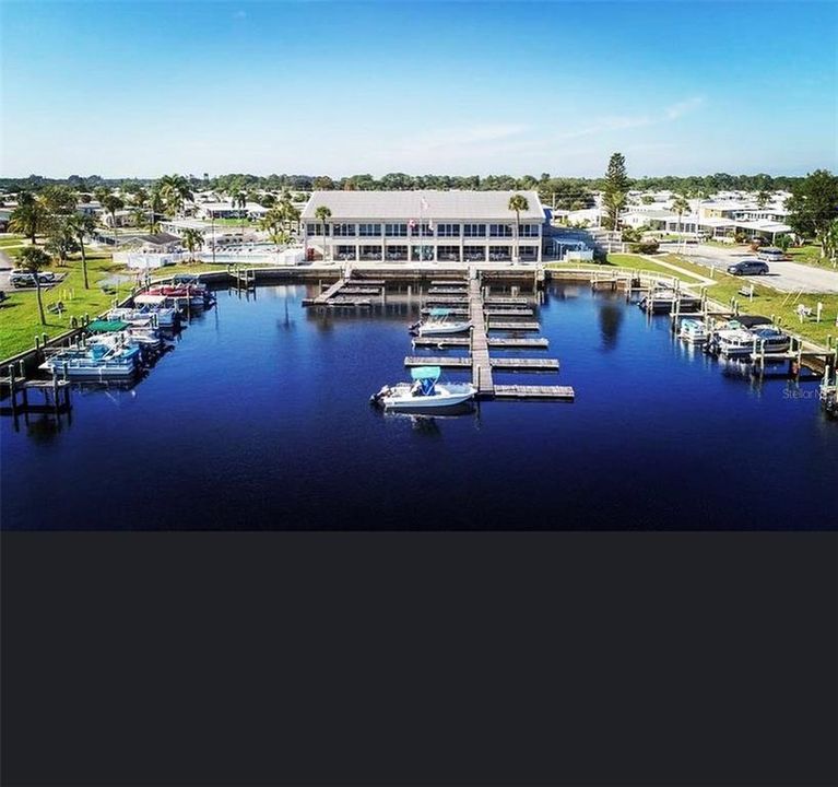 На продажу: $9,800 (0.09 acres)