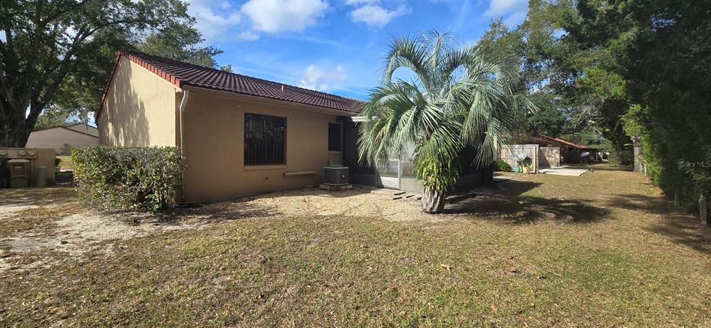 В аренду: $1,300 (2 спален, 2 ванн, 1116 Квадратных фут)