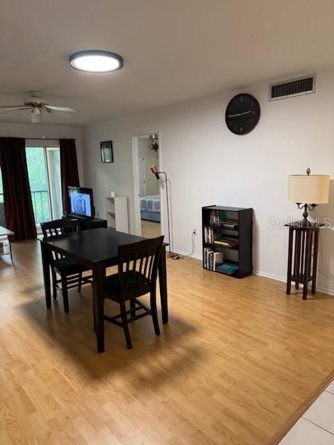For Rent: $1,500 (2 beds, 2 baths, 982 Square Feet)