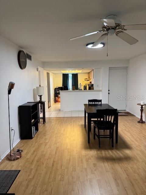 For Rent: $1,500 (2 beds, 2 baths, 982 Square Feet)