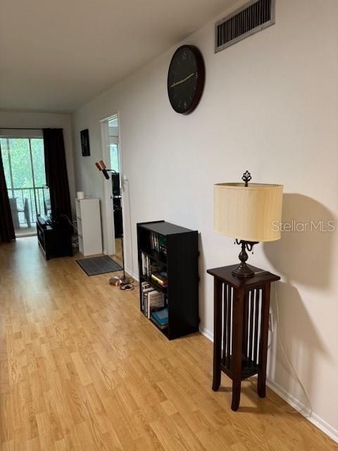 For Rent: $1,500 (2 beds, 2 baths, 982 Square Feet)