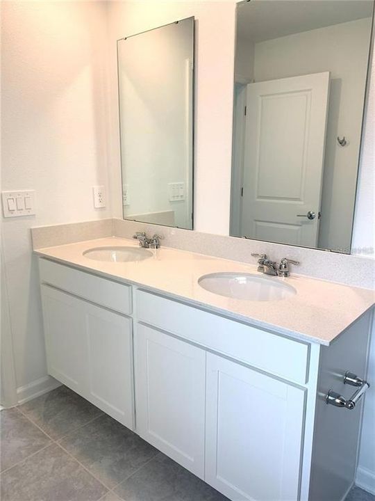 В аренду: $2,850 (3 спален, 2 ванн, 1755 Квадратных фут)