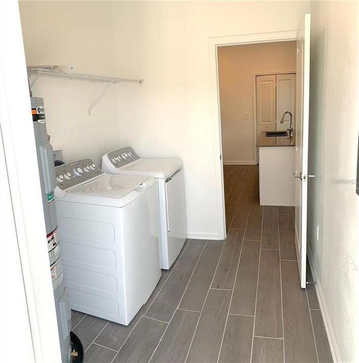 В аренду: $2,850 (3 спален, 2 ванн, 1755 Квадратных фут)