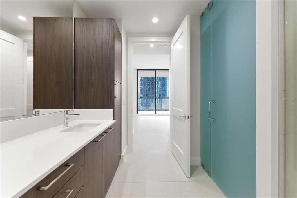 На продажу: $1,275,000 (2 спален, 2 ванн, 1339 Квадратных фут)