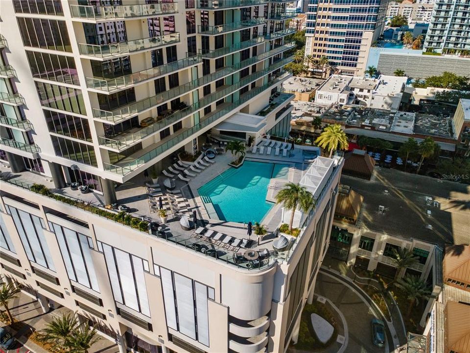 На продажу: $1,275,000 (2 спален, 2 ванн, 1339 Квадратных фут)