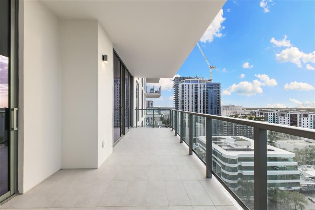 На продажу: $1,275,000 (2 спален, 2 ванн, 1339 Квадратных фут)