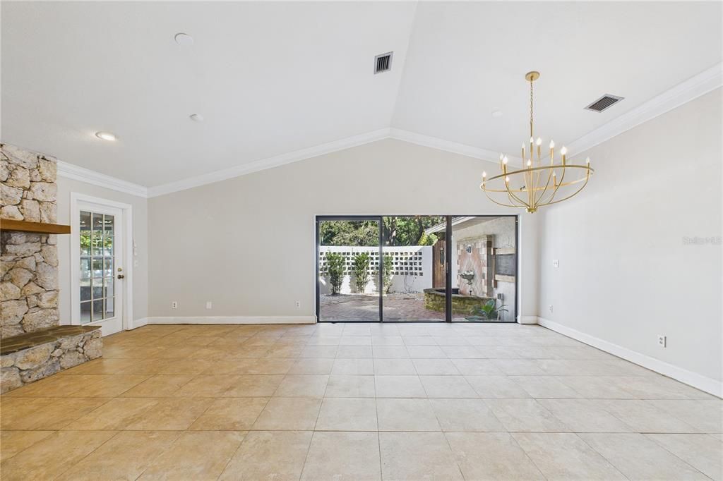 For Sale: $580,000 (3 beds, 2 baths, 2595 Square Feet)