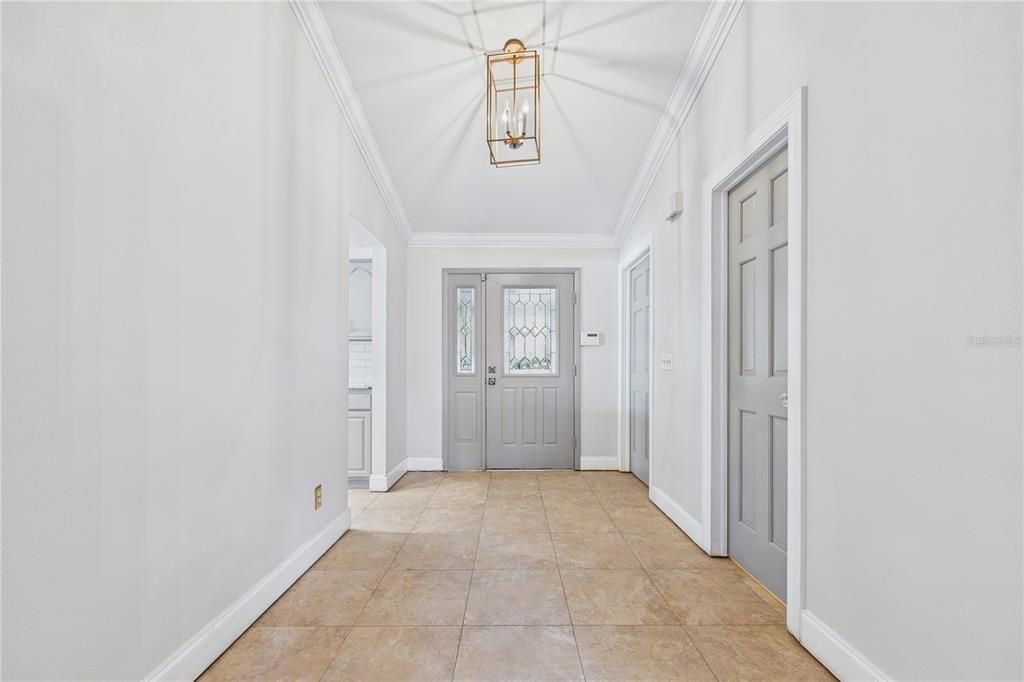 For Sale: $580,000 (3 beds, 2 baths, 2595 Square Feet)