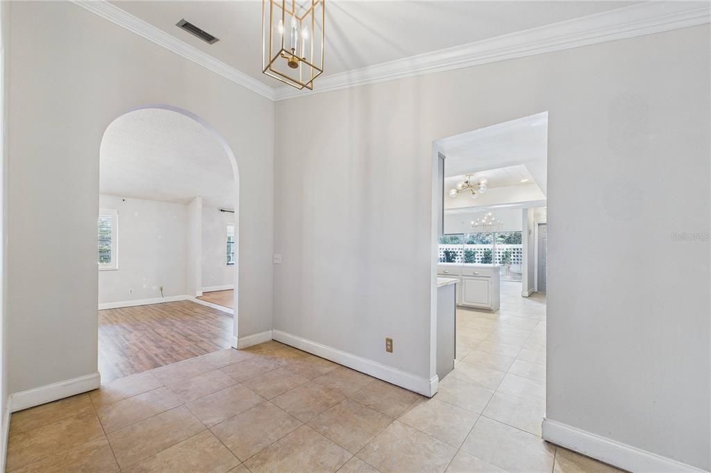 For Sale: $580,000 (3 beds, 2 baths, 2595 Square Feet)