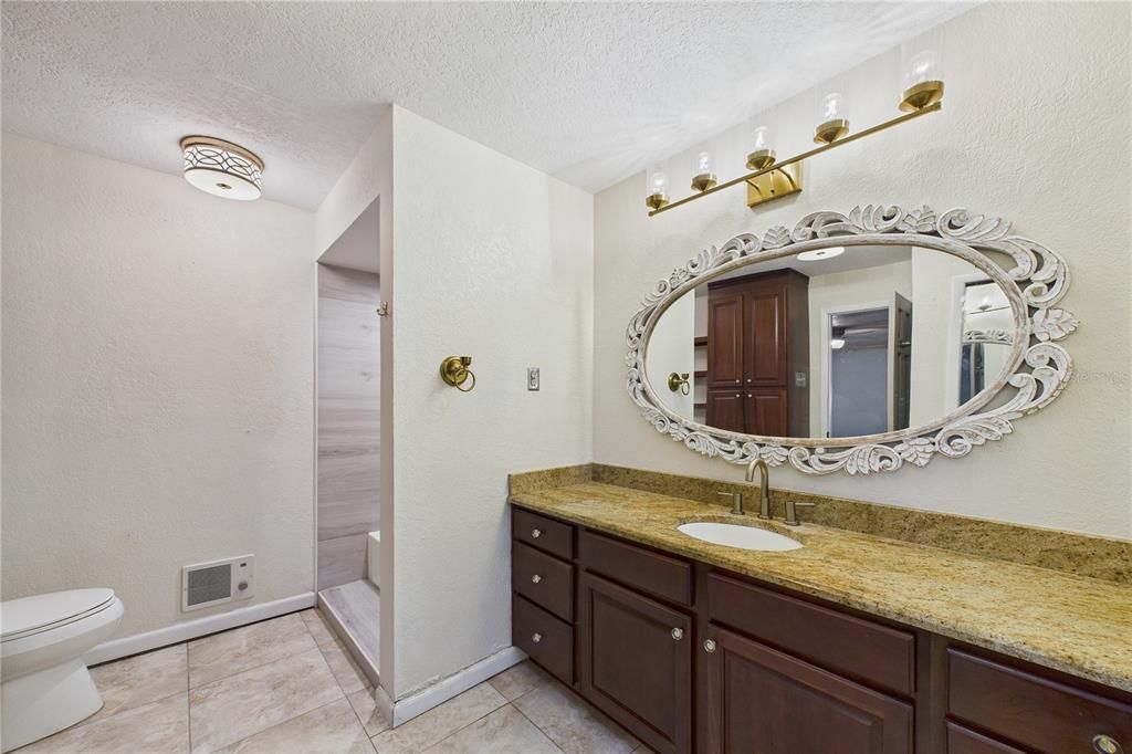 For Sale: $580,000 (3 beds, 2 baths, 2595 Square Feet)