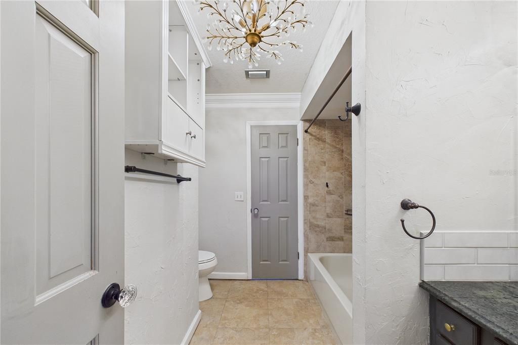 For Sale: $580,000 (3 beds, 2 baths, 2595 Square Feet)