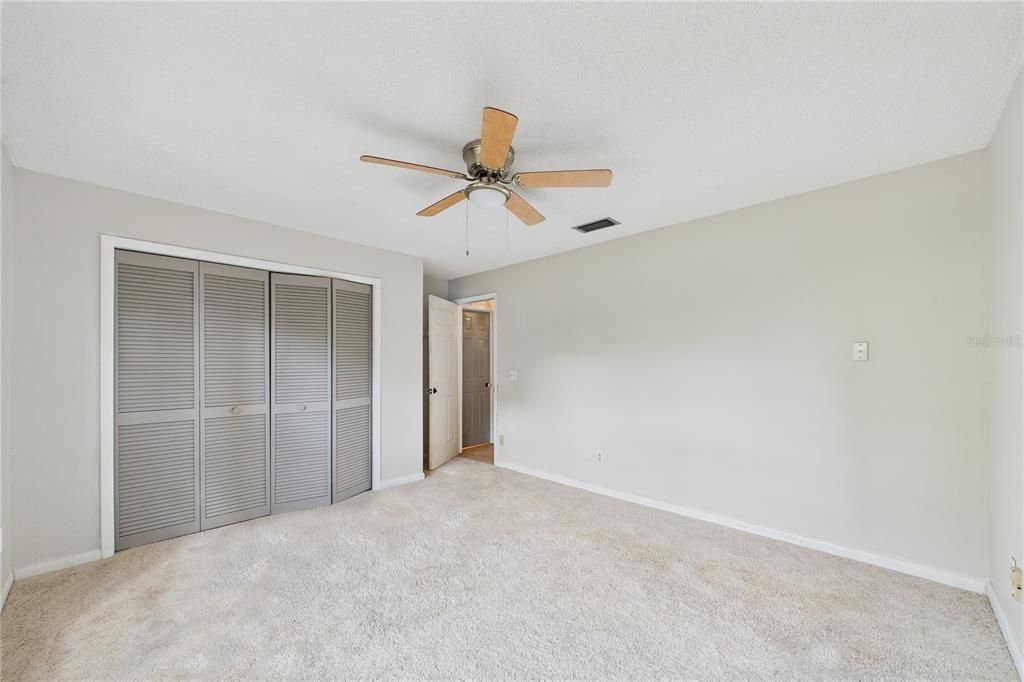 For Sale: $580,000 (3 beds, 2 baths, 2595 Square Feet)