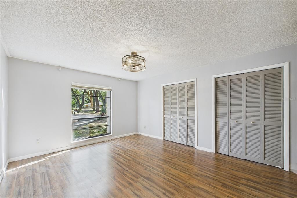 For Sale: $580,000 (3 beds, 2 baths, 2595 Square Feet)