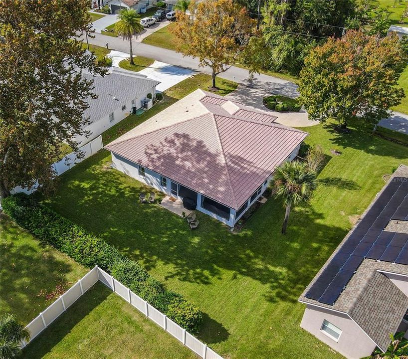 For Sale: $369,900 (3 beds, 2 baths, 1979 Square Feet)