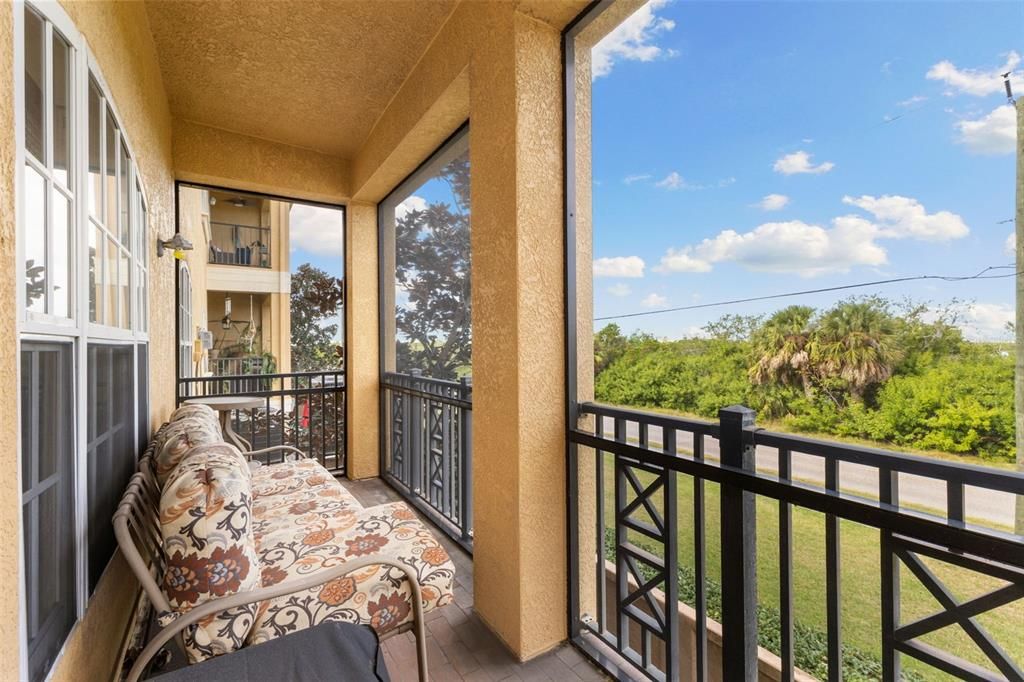 For Sale: $500,000 (3 beds, 3 baths, 2510 Square Feet)