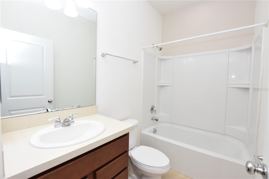 В аренду: $2,160 (4 спален, 3 ванн, 1830 Квадратных фут)