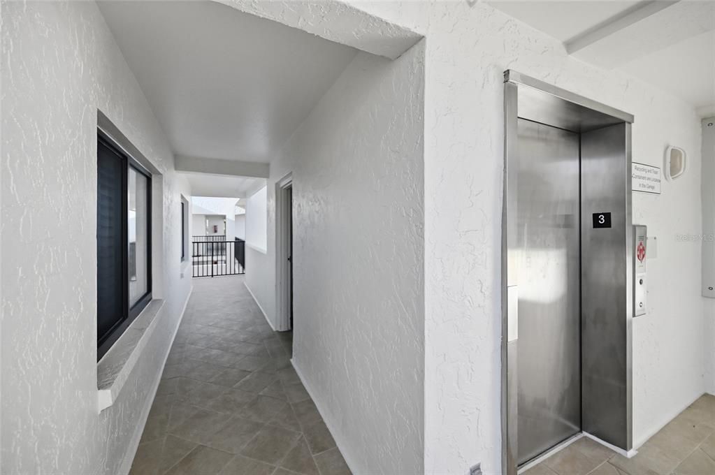 For Sale: $1,295,000 (2 beds, 2 baths, 1350 Square Feet)