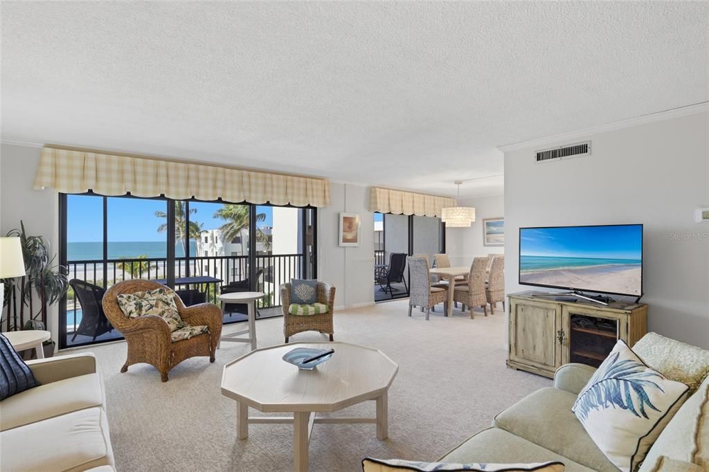 For Sale: $1,295,000 (2 beds, 2 baths, 1350 Square Feet)