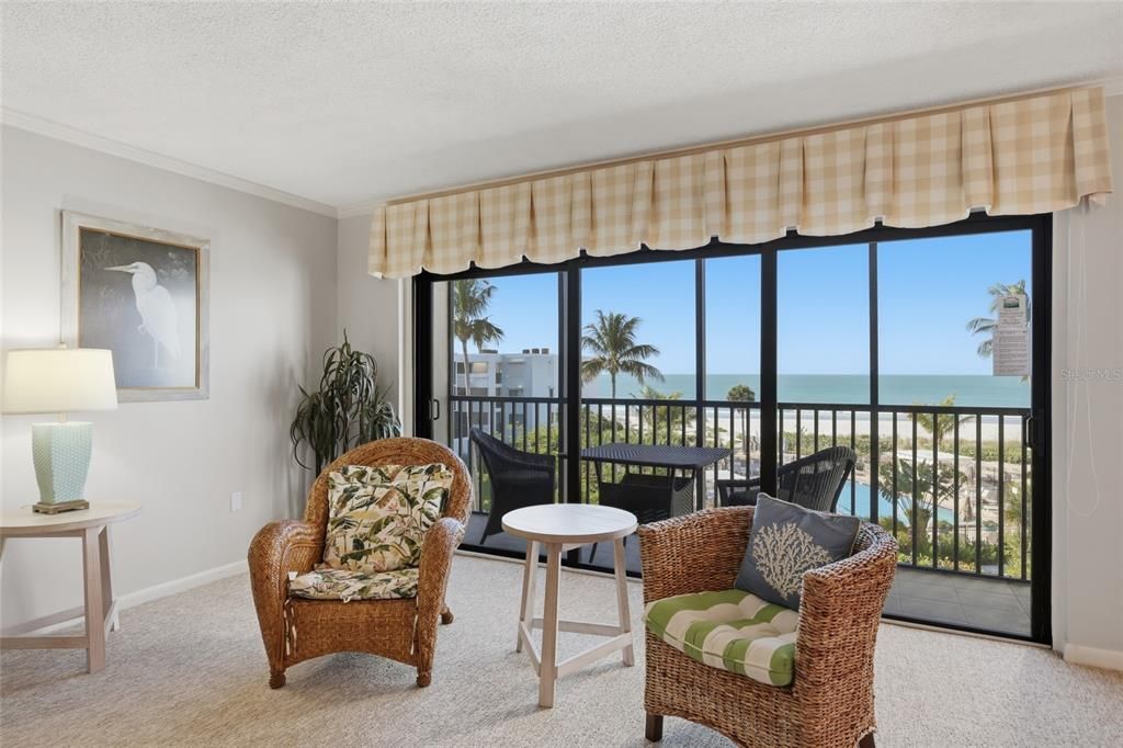 For Sale: $1,295,000 (2 beds, 2 baths, 1350 Square Feet)