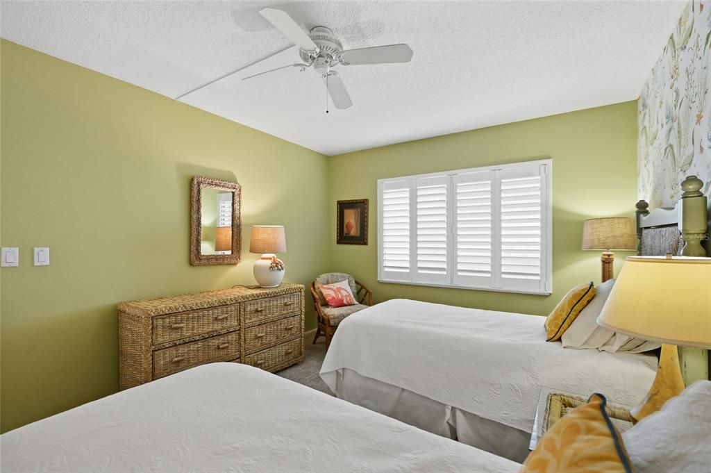 For Sale: $1,295,000 (2 beds, 2 baths, 1350 Square Feet)