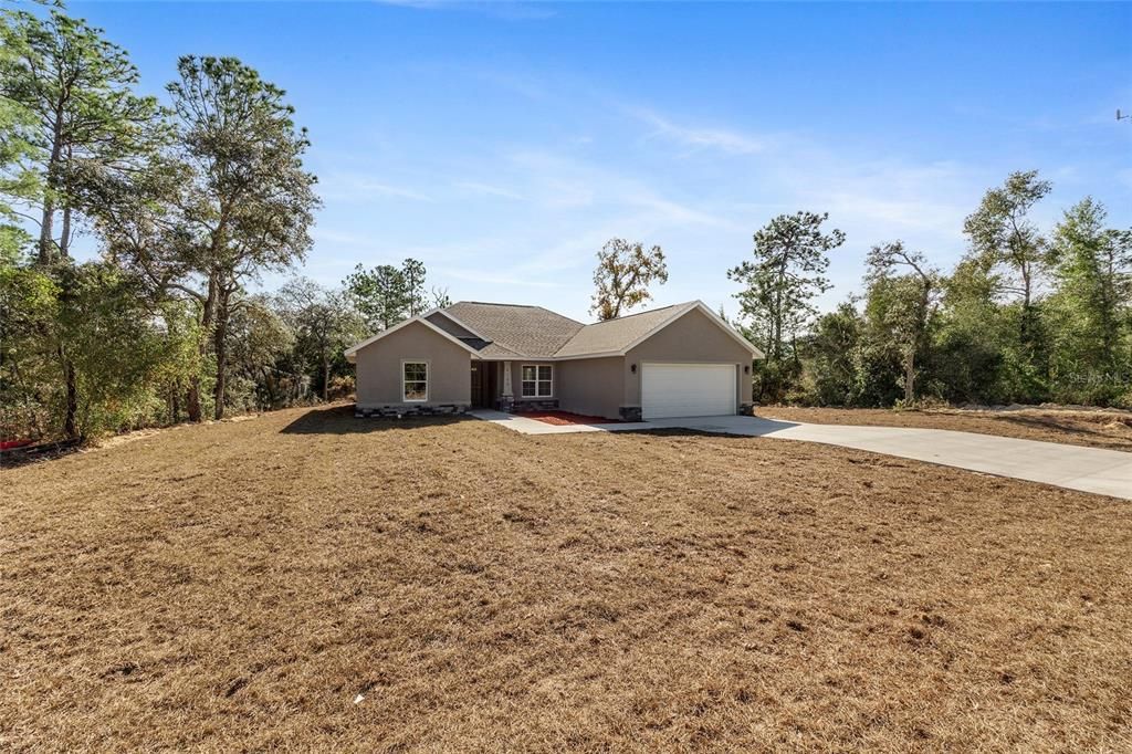 For Sale: $269,900 (3 beds, 2 baths, 1449 Square Feet)