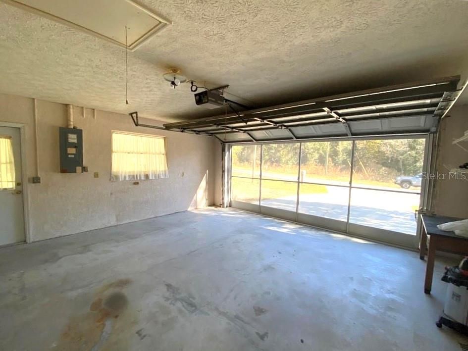 For Sale: $249,900 (3 beds, 2 baths, 1855 Square Feet)