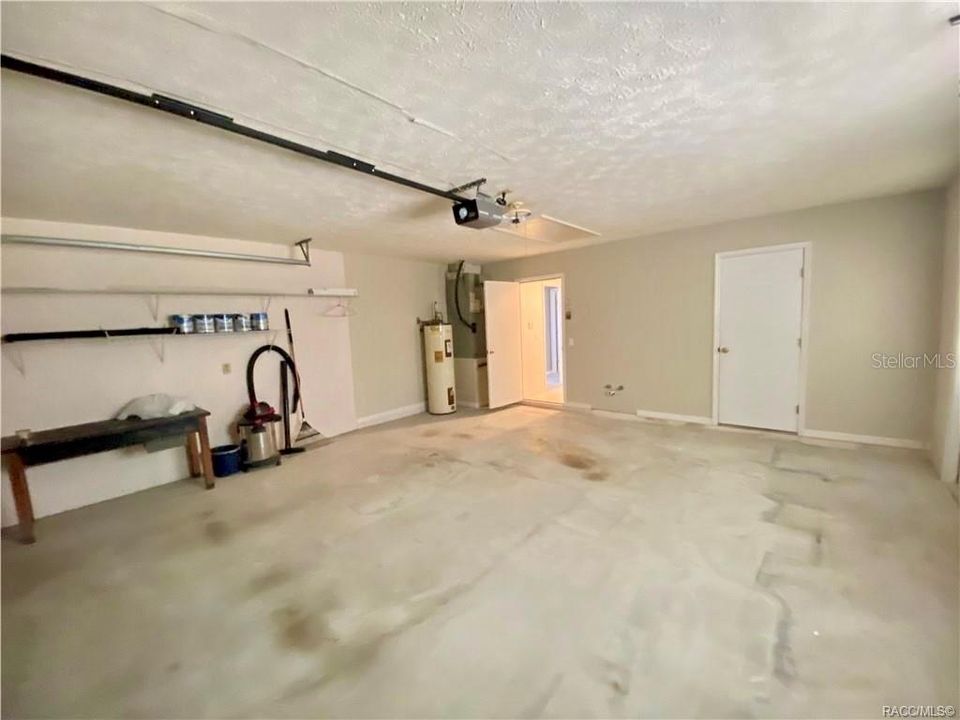 For Sale: $249,900 (3 beds, 2 baths, 1855 Square Feet)