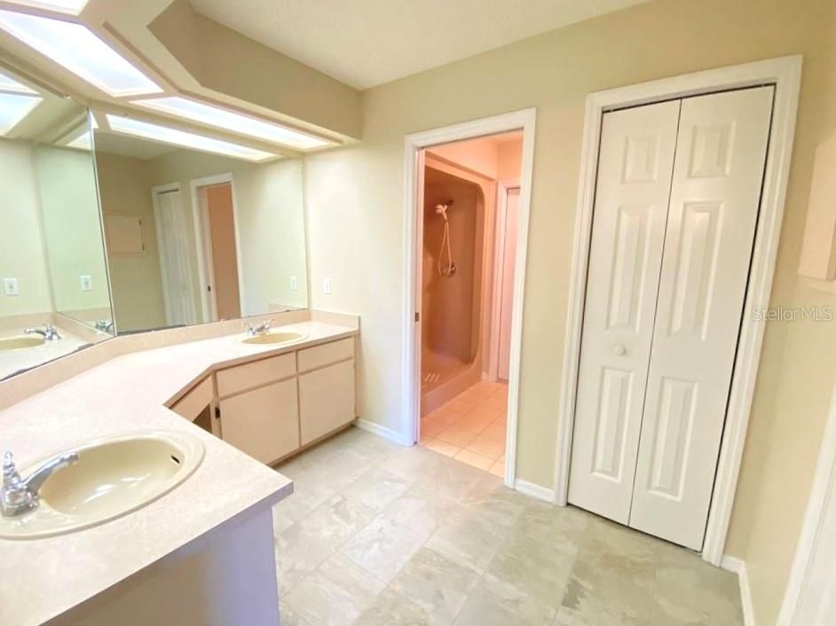 For Sale: $249,900 (3 beds, 2 baths, 1855 Square Feet)