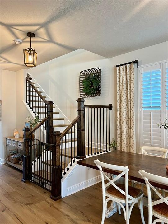 For Sale: $565,000 (4 beds, 2 baths, 2377 Square Feet)