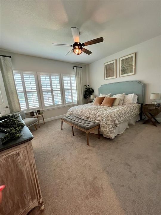 For Sale: $565,000 (4 beds, 2 baths, 2377 Square Feet)