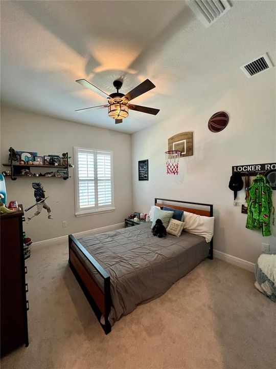 For Sale: $565,000 (4 beds, 2 baths, 2377 Square Feet)