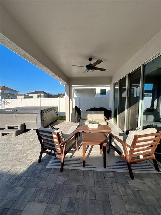 For Sale: $565,000 (4 beds, 2 baths, 2377 Square Feet)