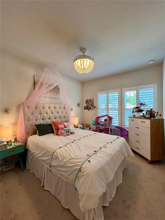 For Sale: $565,000 (4 beds, 2 baths, 2377 Square Feet)