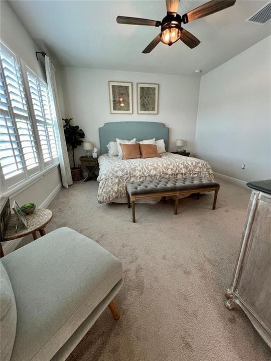 For Sale: $565,000 (4 beds, 2 baths, 2377 Square Feet)