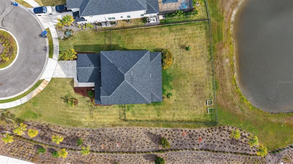 En Venta: $499,900 (4 camas, 3 baños, 2636 Pies cuadrados)