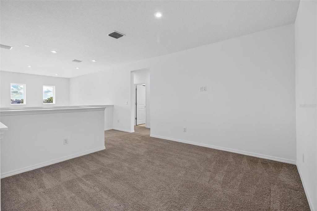 En Venta: $499,900 (4 camas, 3 baños, 2636 Pies cuadrados)