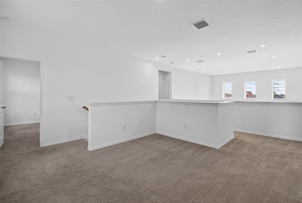 En Venta: $499,900 (4 camas, 3 baños, 2636 Pies cuadrados)