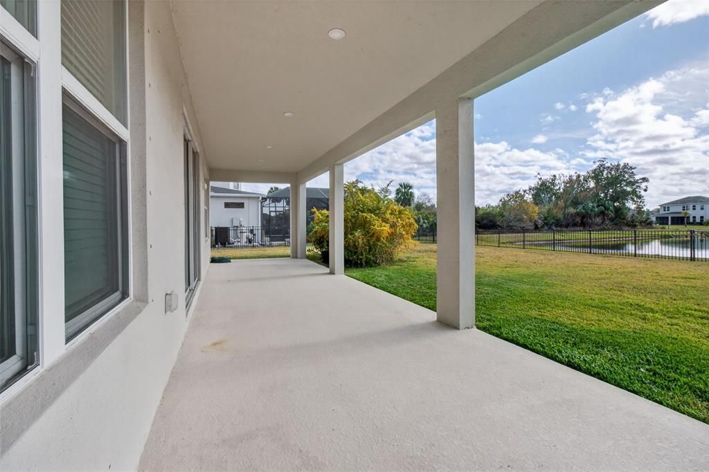 En Venta: $499,900 (4 camas, 3 baños, 2636 Pies cuadrados)