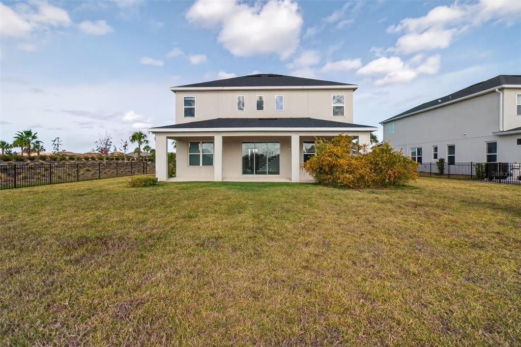 En Venta: $499,900 (4 camas, 3 baños, 2636 Pies cuadrados)