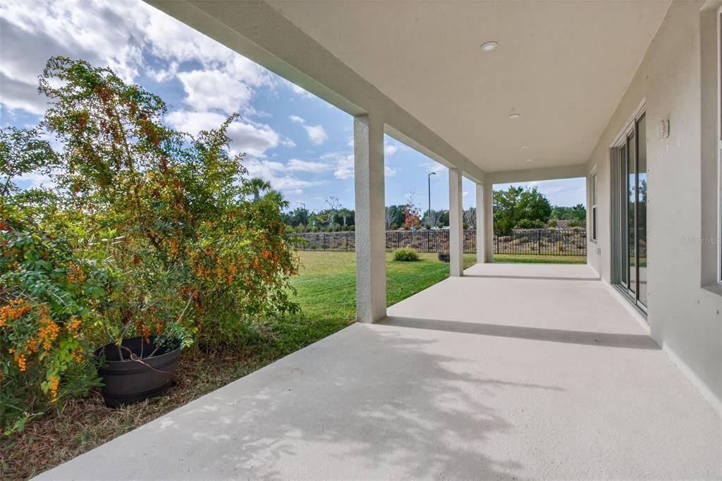 En Venta: $499,900 (4 camas, 3 baños, 2636 Pies cuadrados)