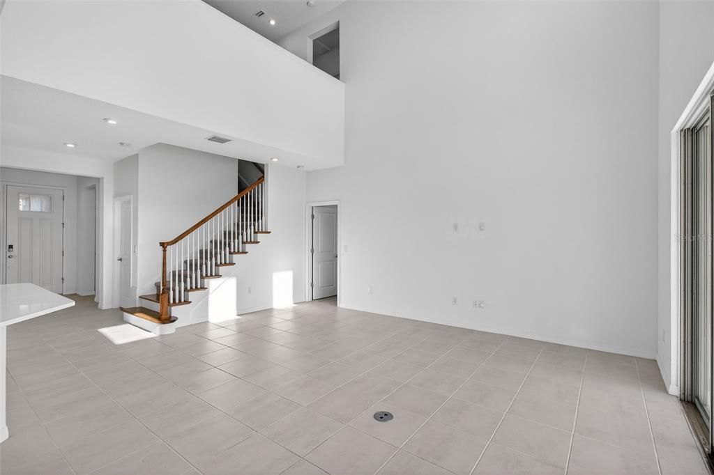 En Venta: $499,900 (4 camas, 3 baños, 2636 Pies cuadrados)