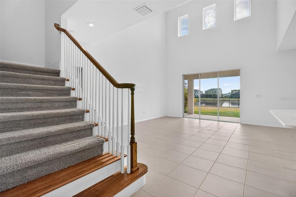 En Venta: $499,900 (4 camas, 3 baños, 2636 Pies cuadrados)