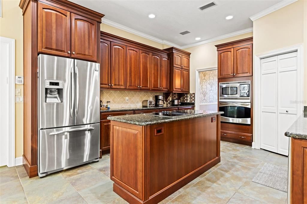 For Rent: $5,000 (4 beds, 3 baths, 3186 Square Feet)